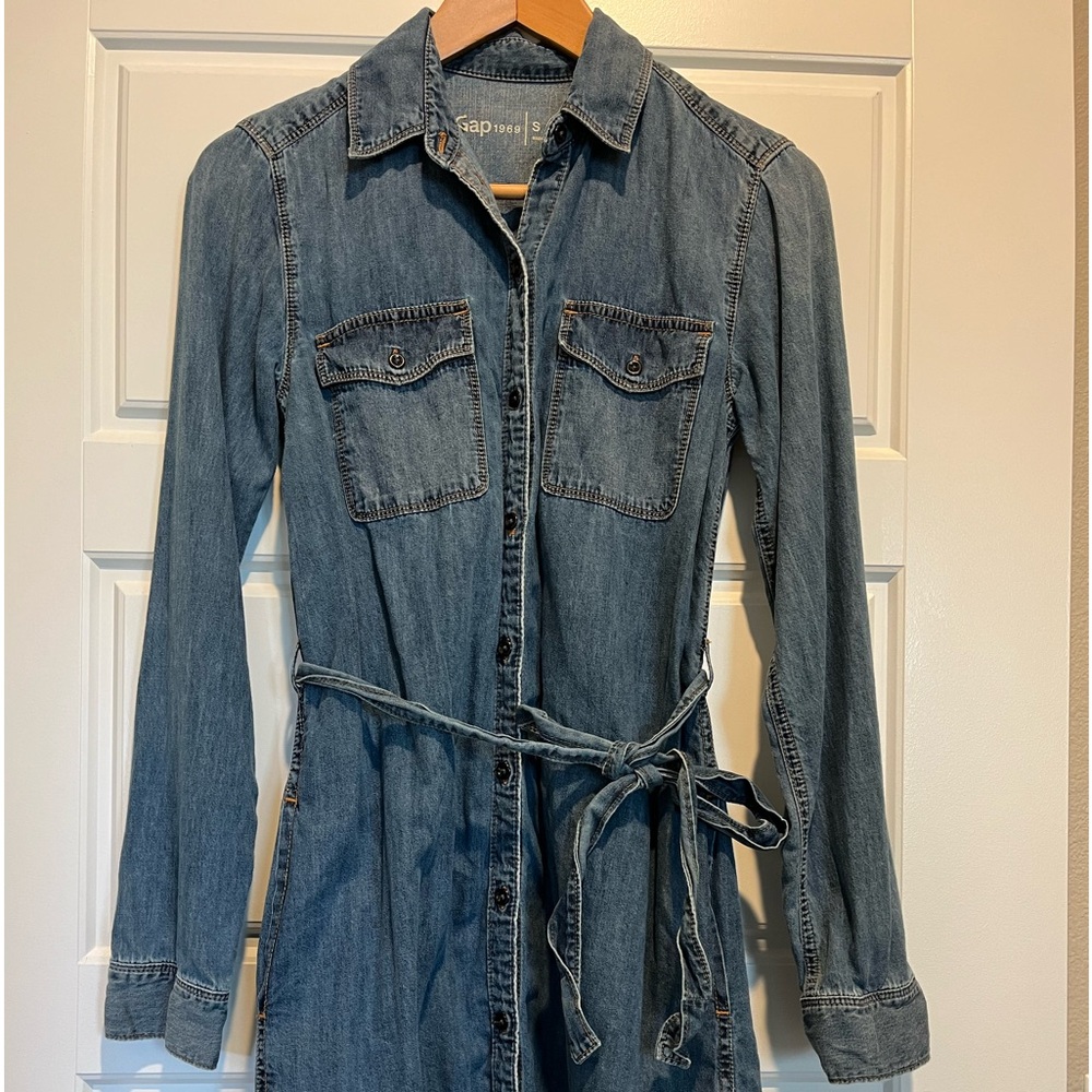 💙💙Gap 1969 women’s dress / size: small 💙💙